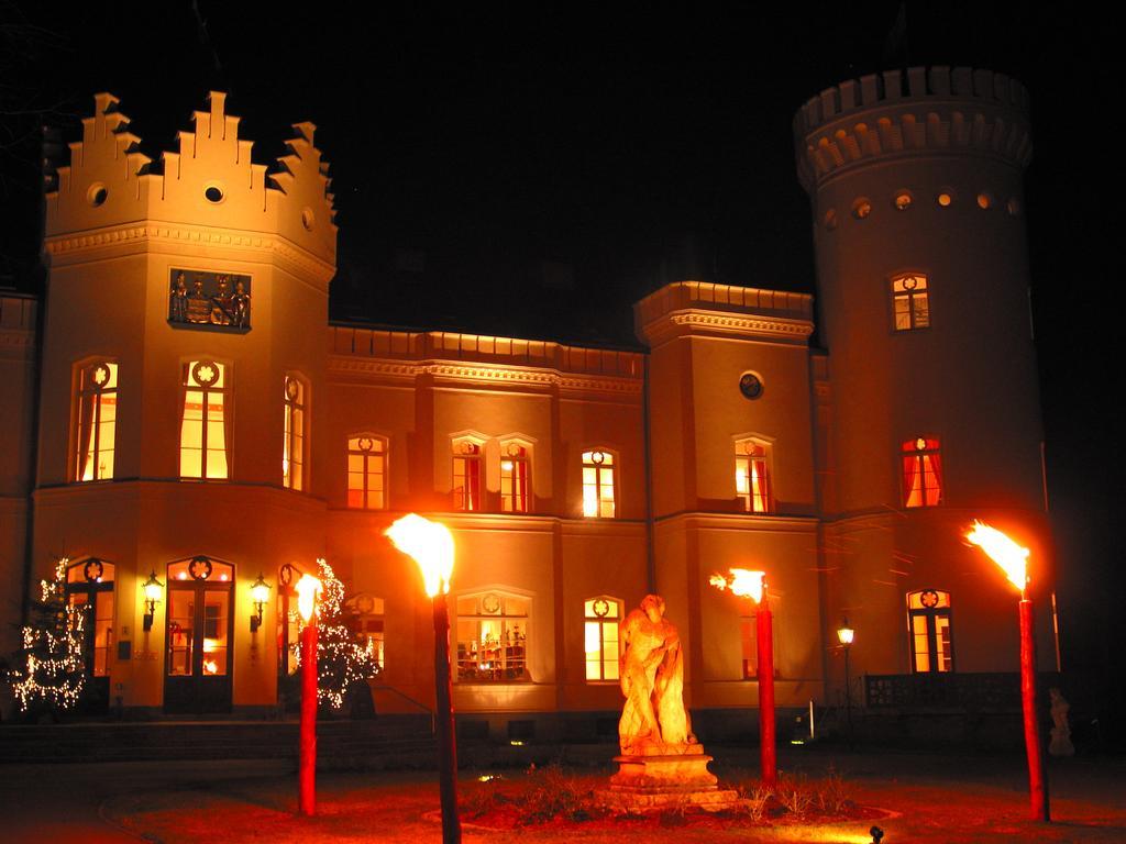 Park- Und Schlosshotel Schlemmin Exterior photo