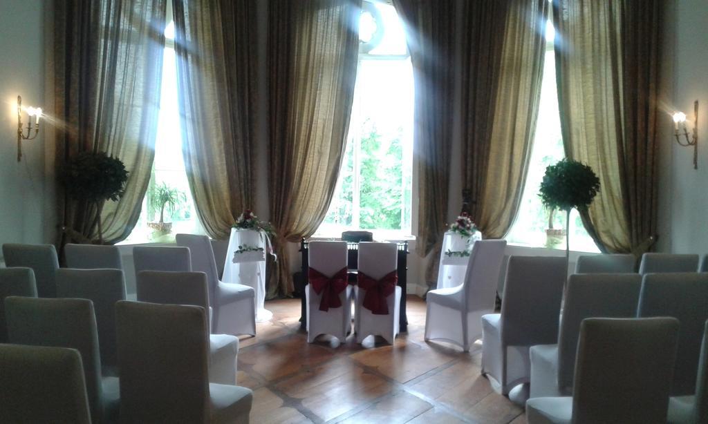 Park- Und Schlosshotel Schlemmin Exterior photo